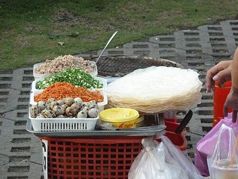 Banh trang nuong