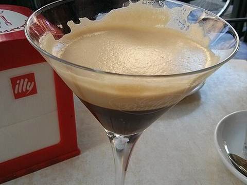Caffe shakerato