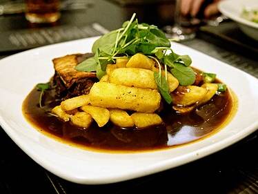 Steak and kidney pie