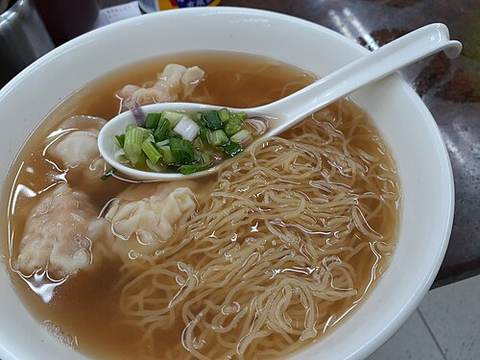 Wonton noodles